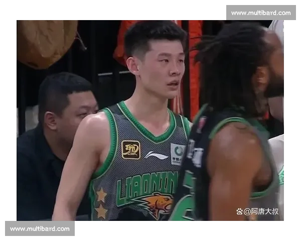 篮球赛激烈对决 双方苦战四节最终比分揭晓